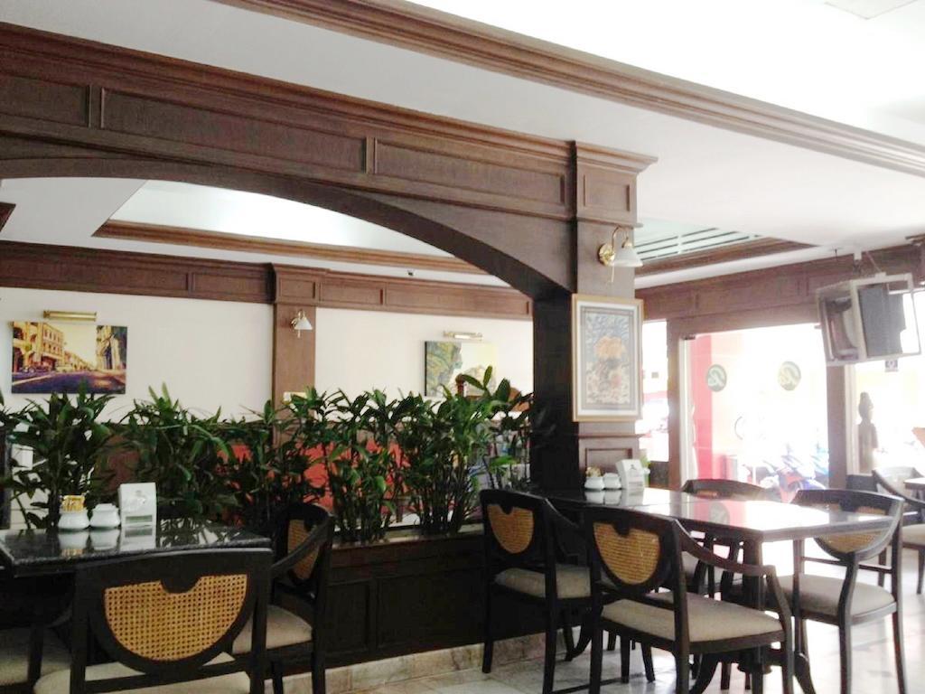 Hotel Rattana Mansion à Phuket Extérieur photo